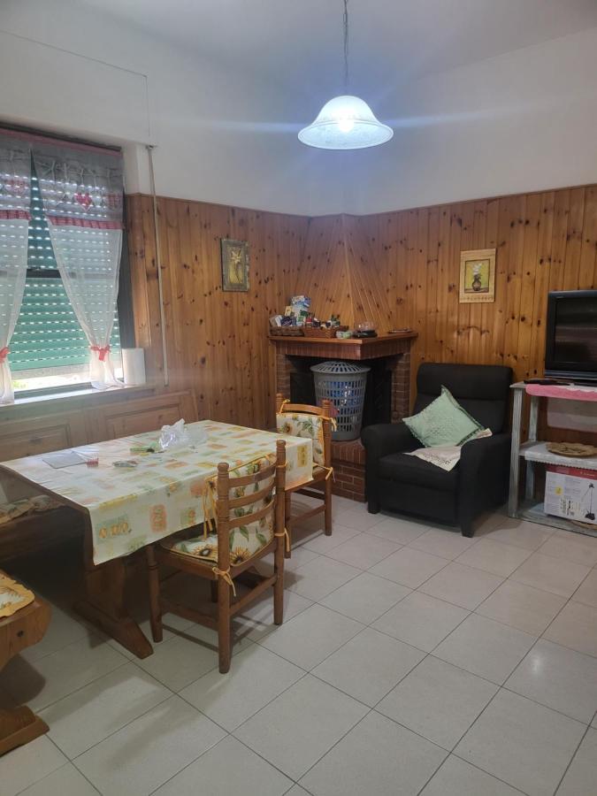 Darsena Fiumicino With Free Parking Apartment ภายนอก รูปภาพ